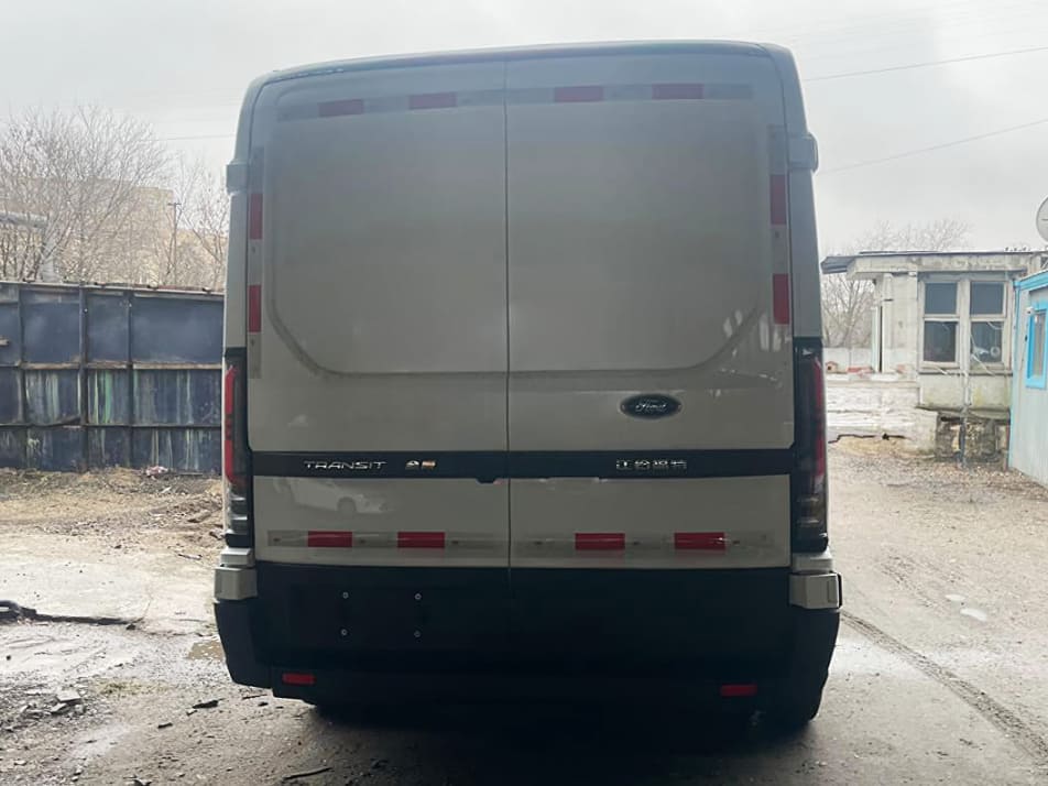 /images/pages/catalog/Ford Transit auto/Ford_Transit_auto_3.jpg